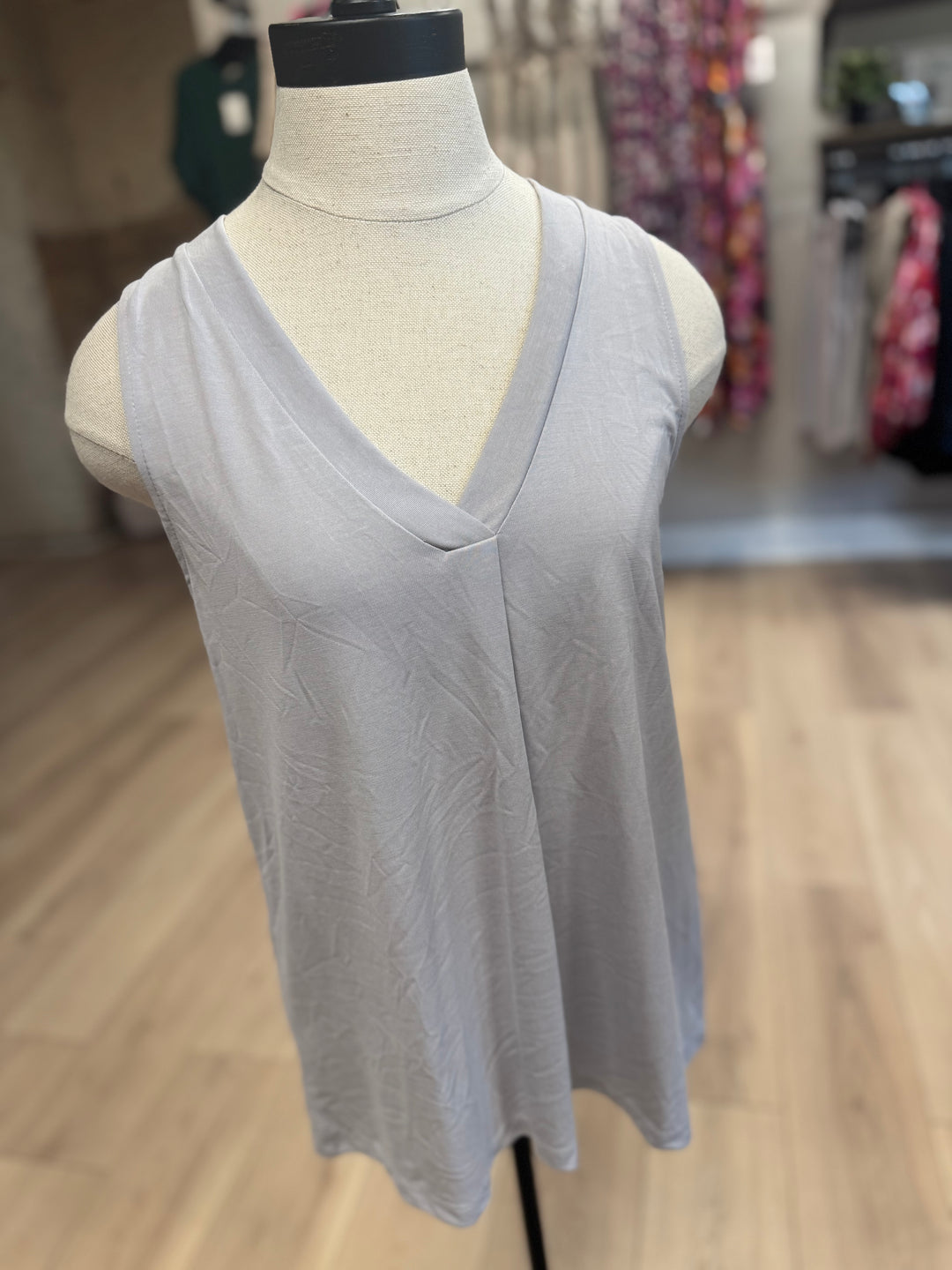 Double Zero Top in Dove Grey