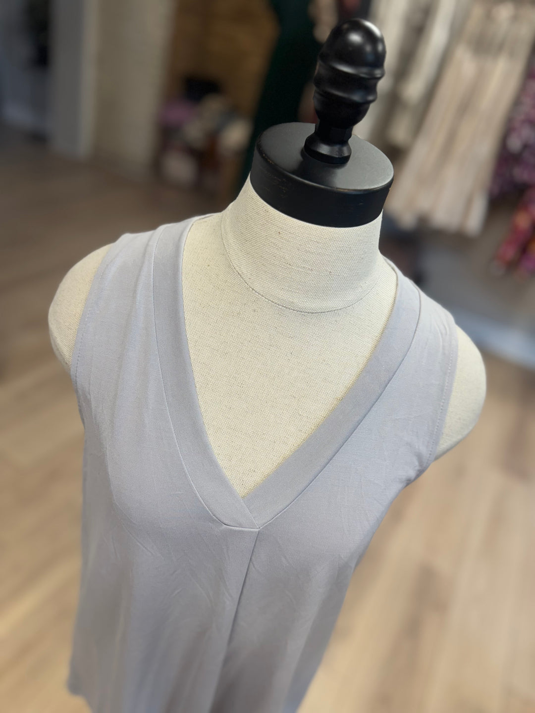 Double Zero Top in Dove Grey